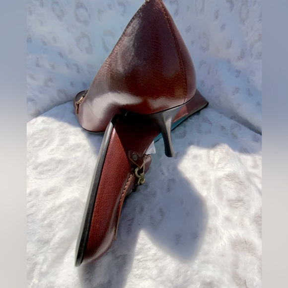 NWOB Rust Color Coach Pump. - Picture 5 of 5